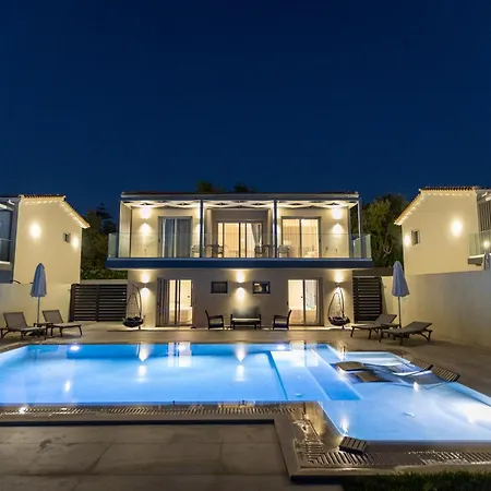 Infinity Lefkas Vilă