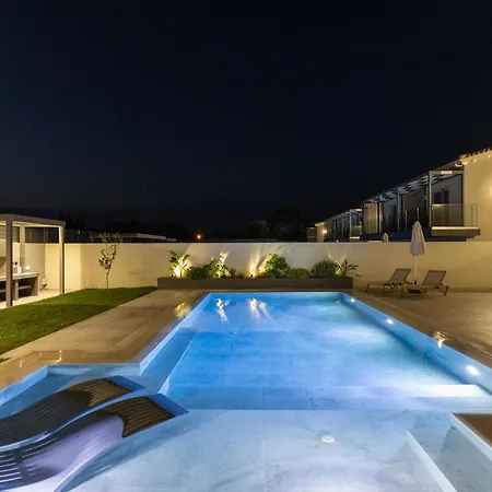 Infinity Lefkas Vilă Lefkáda